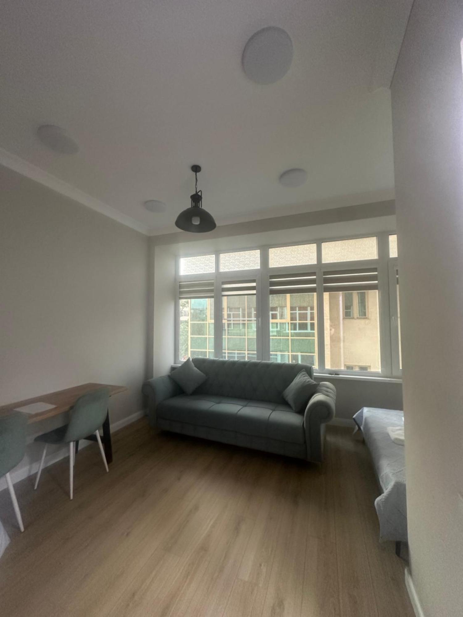 Comfortable Apartment In Central Of Almaty Exteriér fotografie